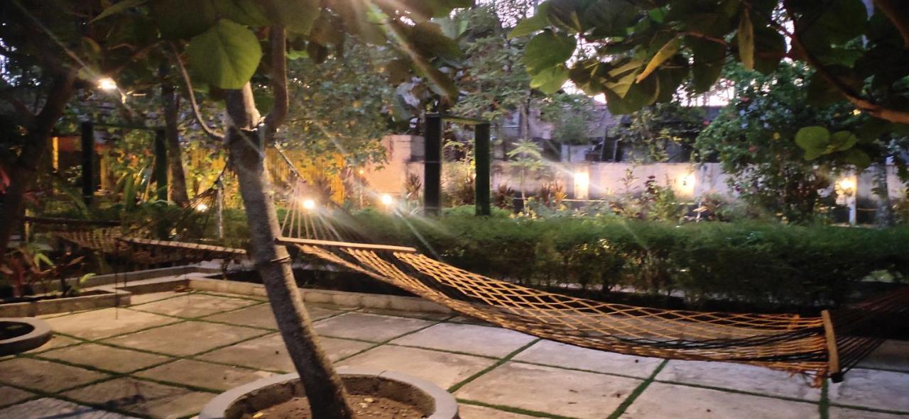 Savithri Inn Cottage Варкала Экстерьер фото