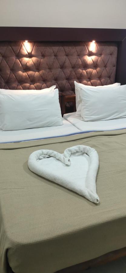 Savithri Inn Cottage Варкала Экстерьер фото