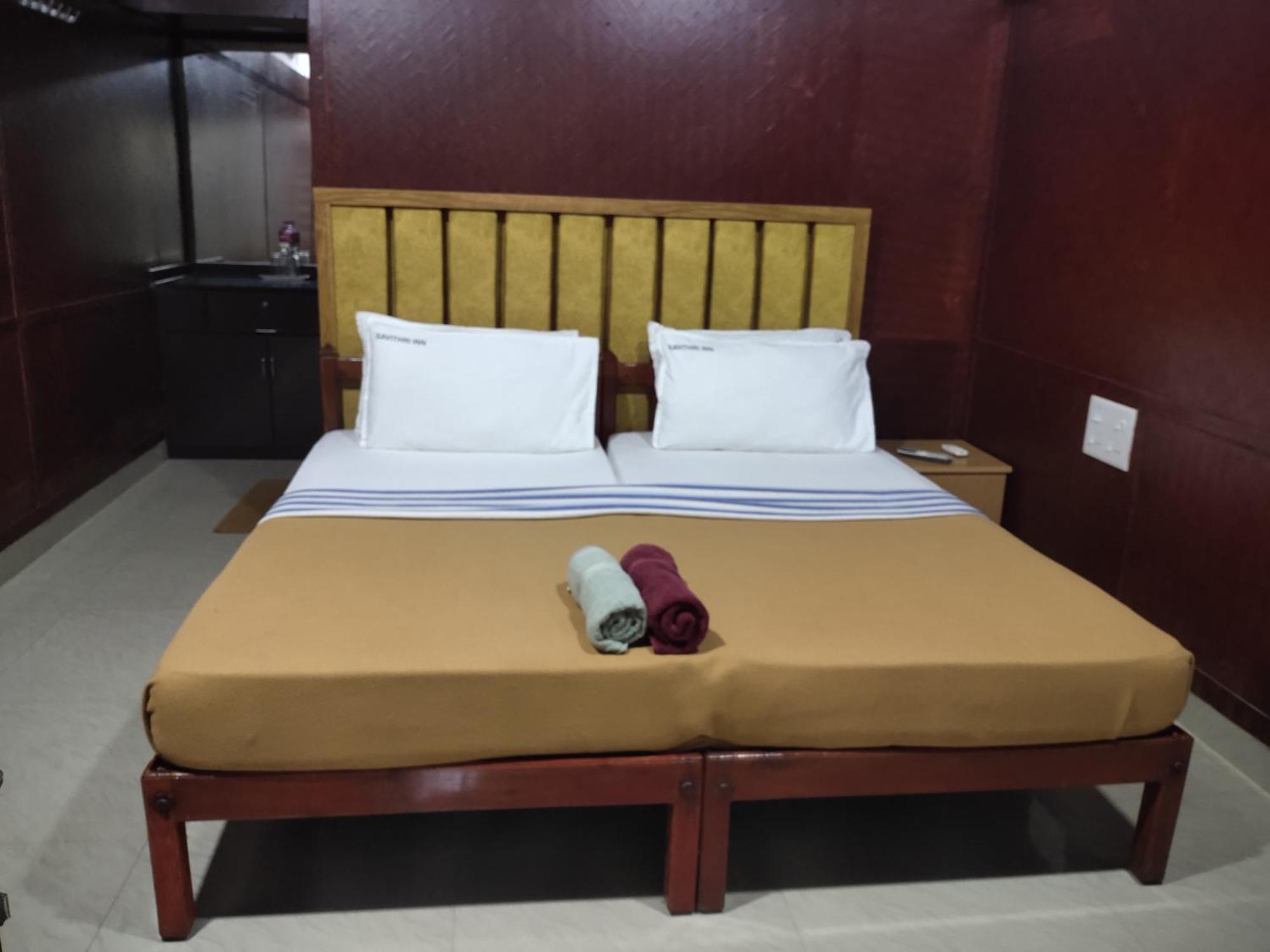 Savithri Inn Cottage Варкала Экстерьер фото